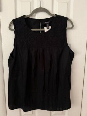 BANANA REPUBLIC black beautiful embroidered sleeveless top blouse, L, NWT